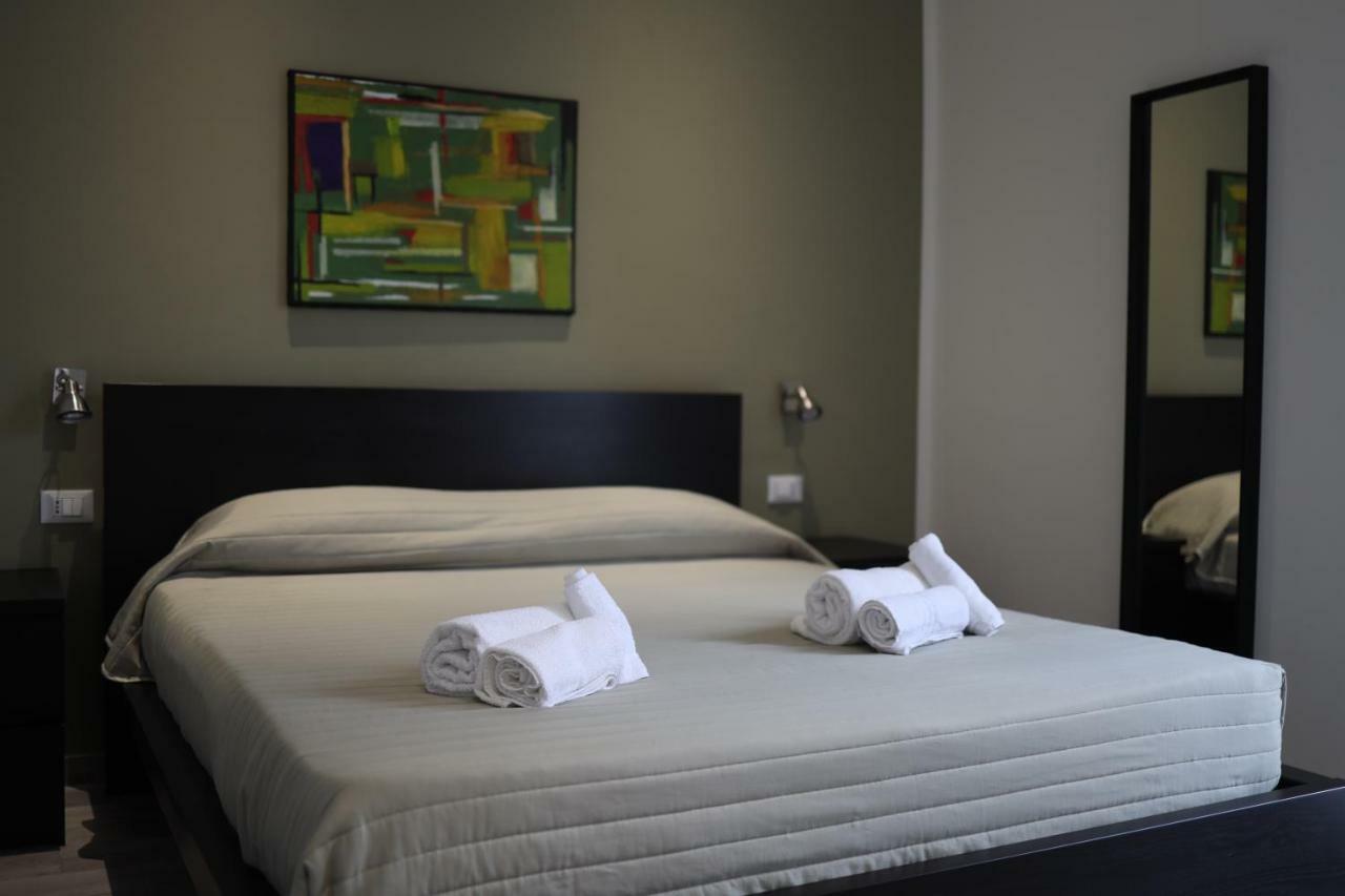 Cavour37 Rooms ปาแลร์โม ภายนอก รูปภาพ